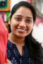 Load image into Gallery viewer, Crimson Delhi