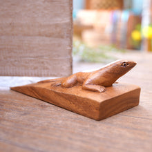 Load image into Gallery viewer, Handy Gecko in Brown