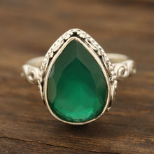 Load image into Gallery viewer, Glittering Verdant Drop