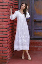 Load image into Gallery viewer, Lucknow Lily