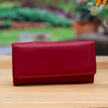 Load image into Gallery viewer, Coporo Burgundy