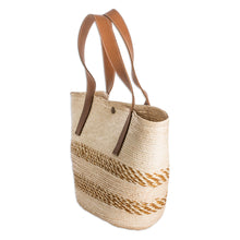 Load image into Gallery viewer, Handcrafted Beige and Golden Natural Fiber Shoulder Bag - El Sunzal Beach | NOVICA
