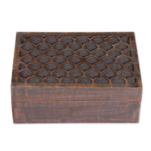 Load image into Gallery viewer, Sea-Themed Hand-Carved Large-Sized Scallop Mango Wood Box - Scallop Secrets | NOVICA