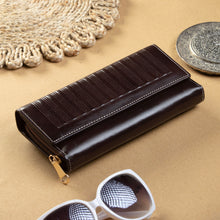 Load image into Gallery viewer, Timeless Brown