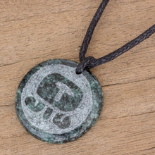 Load image into Gallery viewer, Iq Medallion