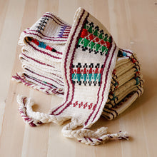 Load image into Gallery viewer, Yurt Greetings