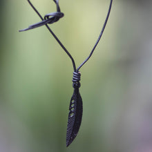 Load image into Gallery viewer, Crow Feather Totem