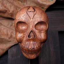 Load image into Gallery viewer, Skull Keeper