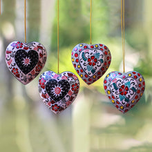 Load image into Gallery viewer, Heart Flowers