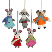 Load image into Gallery viewer, Set of 5 Wool Felt Rabbit Caroler Ornaments - Caroling Bunnies