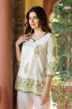 Load image into Gallery viewer, Majestic Paisley