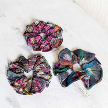 Load image into Gallery viewer, Artisan Crafted Cotton Scrunchies (Set of 3) - Tradition | NOVICA