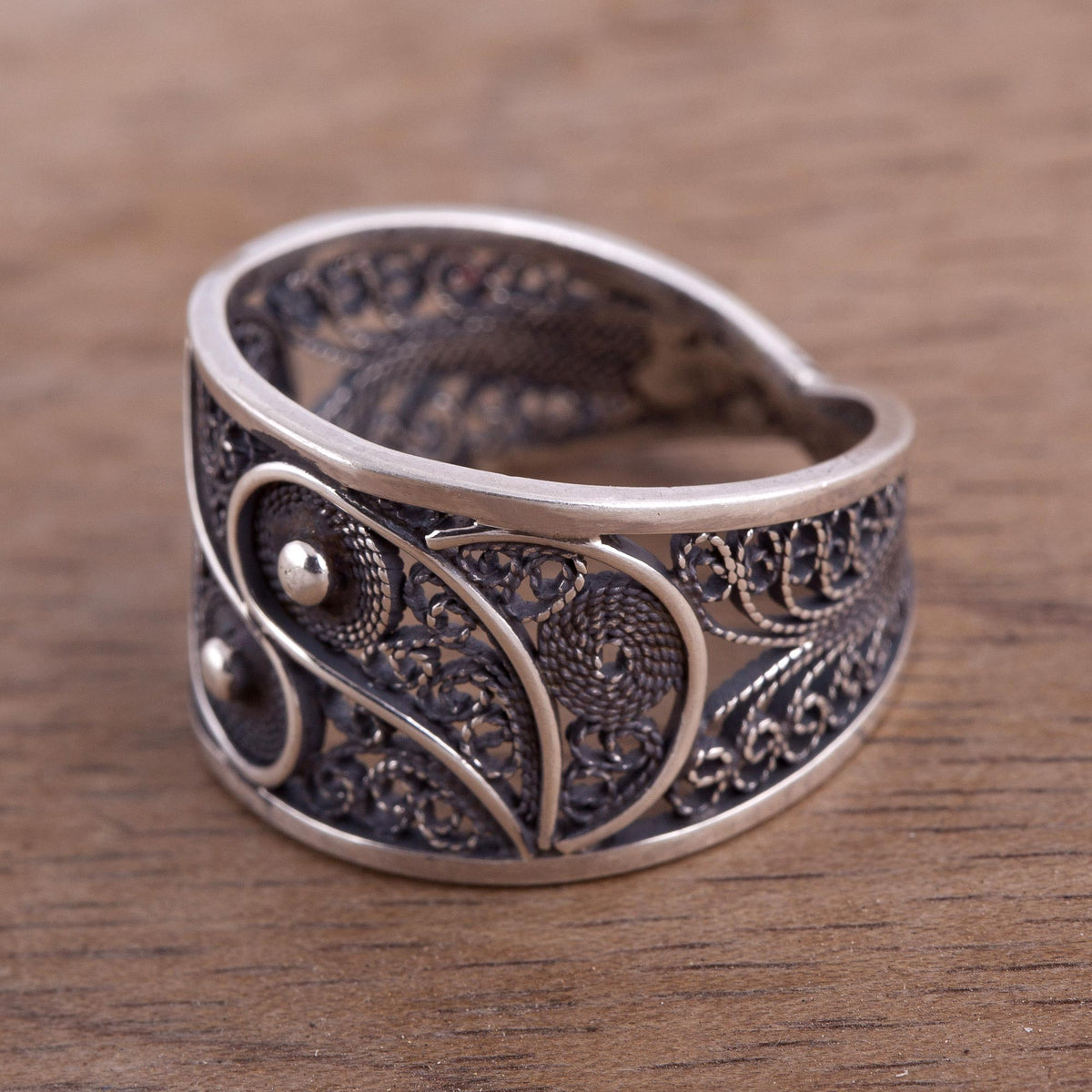 UNDISCOVERED Artisan Box | Artisan Crafted Fine Silver Filigree Ring ...