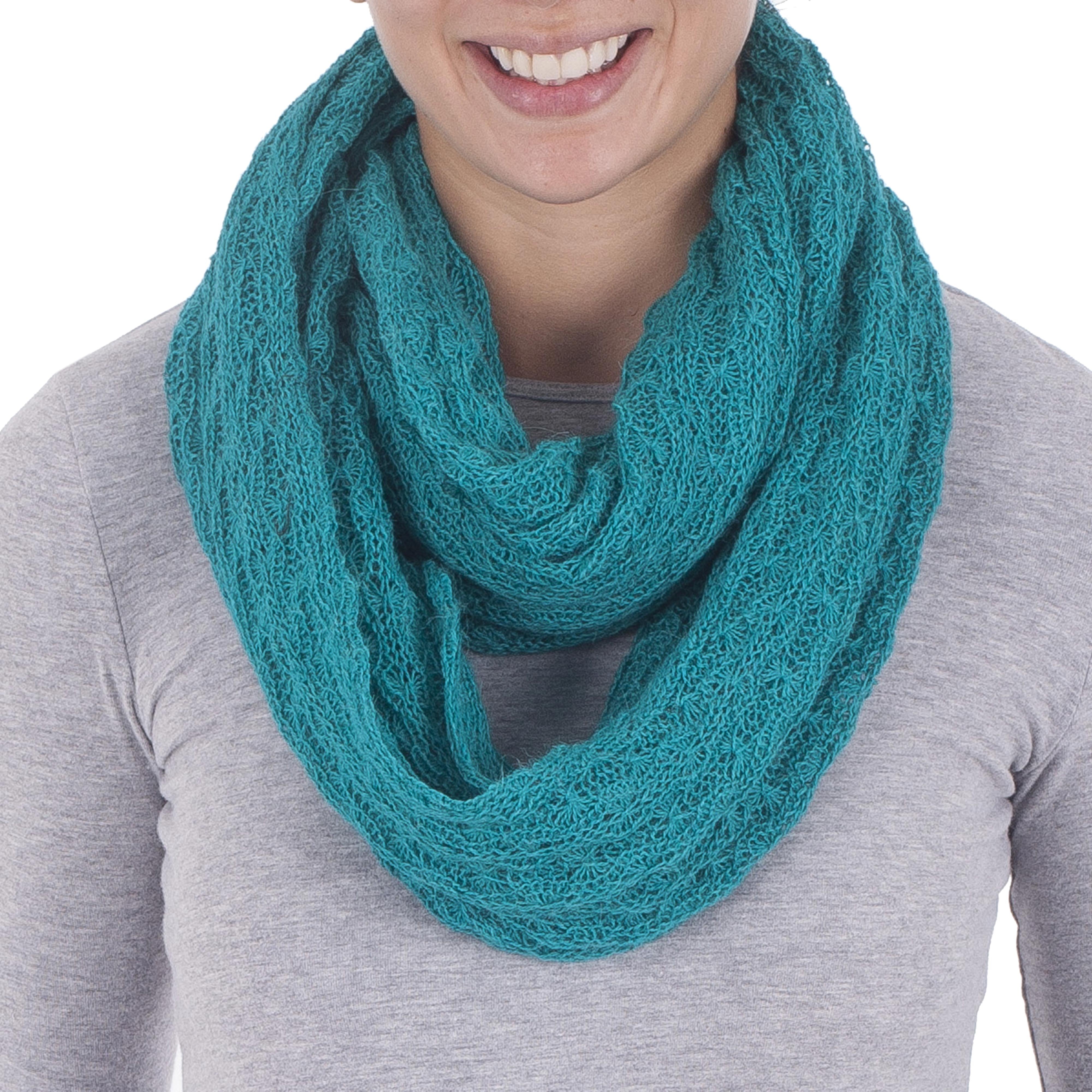 Fashionable Andes in Teal