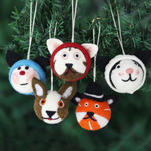 Load image into Gallery viewer, Meowy Christmas
