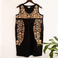 Load image into Gallery viewer, Beige Oaxaca Blossoms
