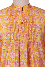 Load image into Gallery viewer, Honey Saga
