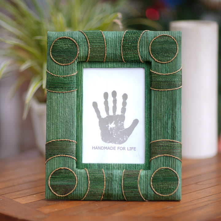 4x6 Natural Fiber Photo Frame in Green from Indonesia - Circle of Memories in Green | NOVICA