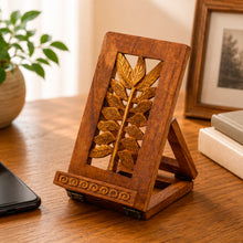 Load image into Gallery viewer, Leafy Discovery
