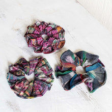 Load image into Gallery viewer, Artisan Crafted Cotton Scrunchies (Set of 3) - Tradition | NOVICA
